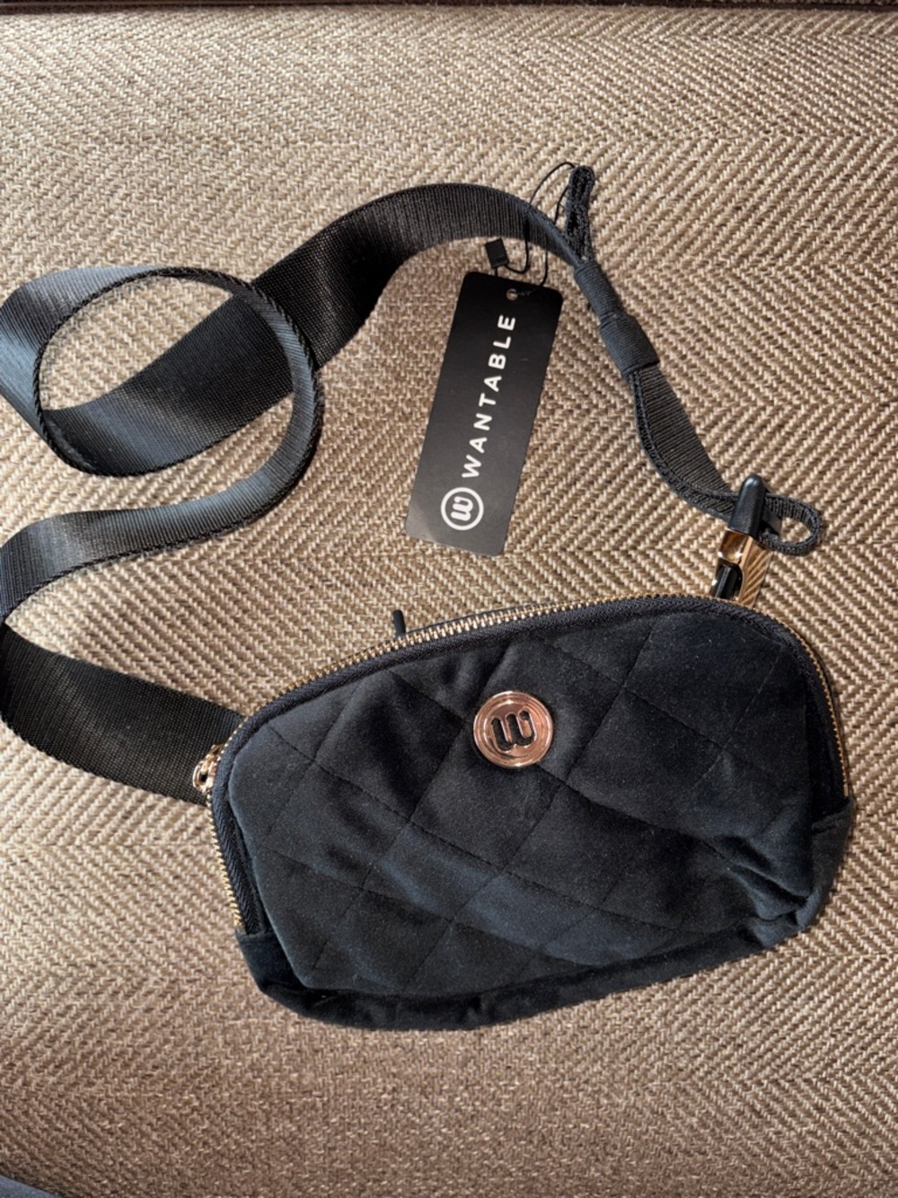 Wantable Quilted Black Crossbody Belt Bag